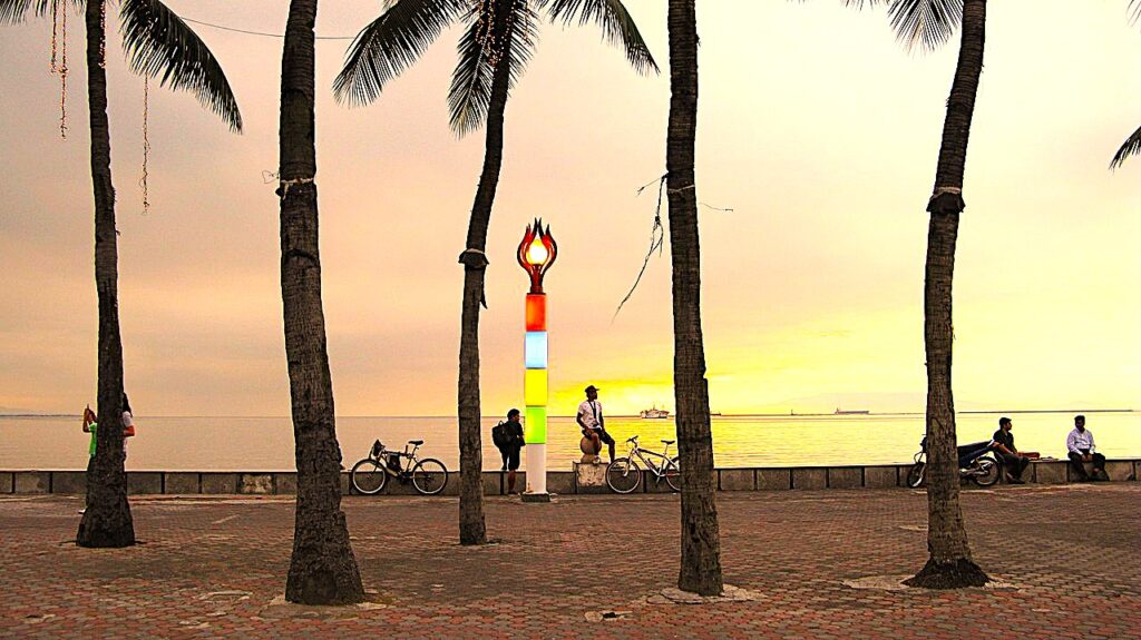 manila bay, baywalk, philippines